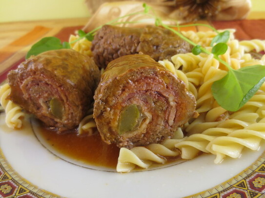 Rulouri de viţel (Maria Matyiku / Epoch Times)