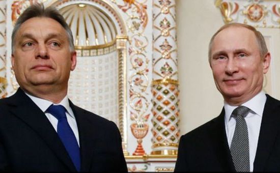 
Premierul ungar Viktor Orban (st) şi preşedintele rus Vladimir Putin. 