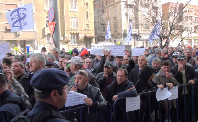 (Arhivă) Protest al angajaţilor RATB, 25 martie 2015.