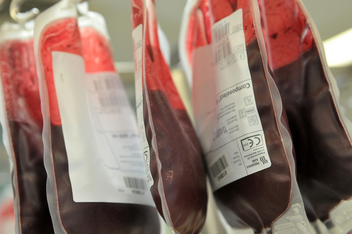 Recompense pentru donatorii de sânge (Facebook)