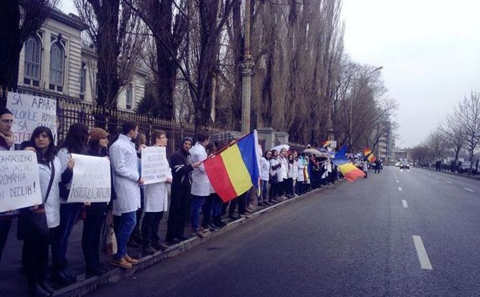 Protest insitutul Cantacuzino, 14 martie 2015