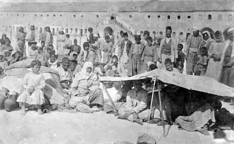 Refugiaţi armeni în Alep, 1919.