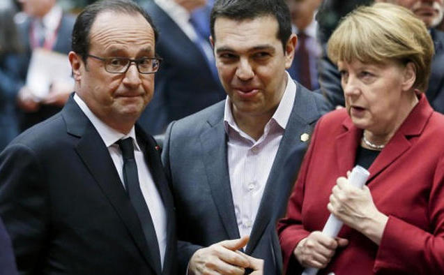 (De la st la dr) Preşedintele francez Francois Hollande, premierul elen Alexis Tsipras şi cancelarul german Angela Merkel. (Captură Foto)
