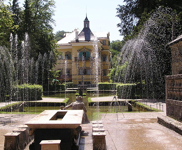 Palatul Hellbrunn