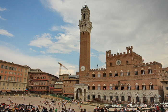 Universitatea din Siena