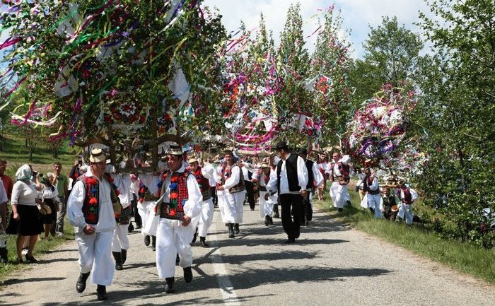 Cele mai frumoase tradiţii româneşti