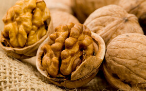 Beneficiile consumului de nuci (Facebook)