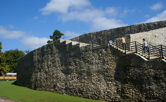 Prin Cetatea Severinului