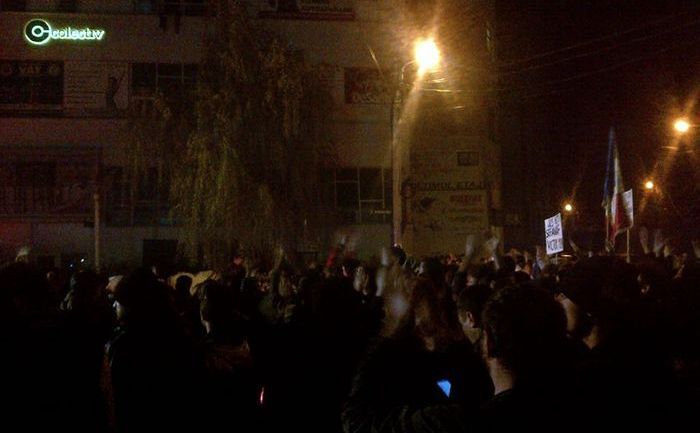 Protest de amploare în Bucureşti în urma tragediei de la Colectiv (Epoch Times România)