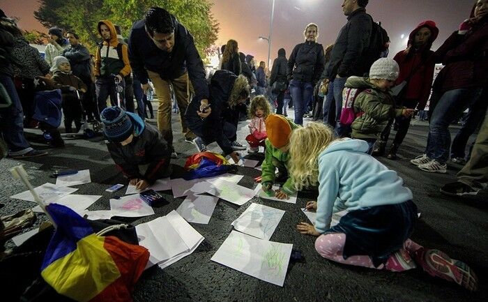 Românii ies din nou în stradă împotriva Sistemului. (Dan Mihai Balanescu)