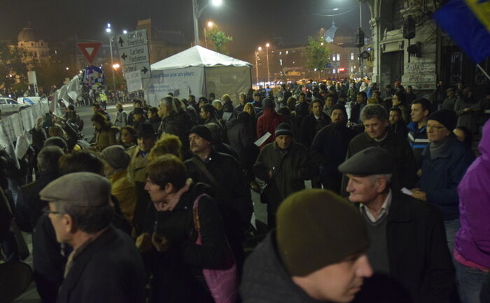 Românii ies din nou în stradă împotriva Sistemului. (Epoch Times România)