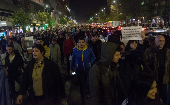 Protest de amploare în Bucureşti în urma tragediei de la Colectiv, 03 noiembrie 2015 (Eugen Horoiu/Epoch Times)