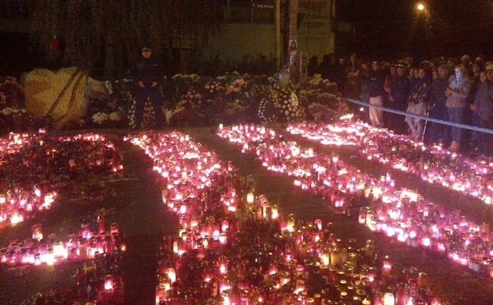 Protest de amploare în Bucureşti în urma tragediei de la Colectiv (Epoch Times România)