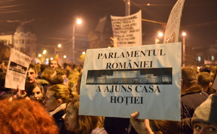 Românii ies din nou în stradă împotriva Sistemului. (Eugen Horoiu/Epoch Times)