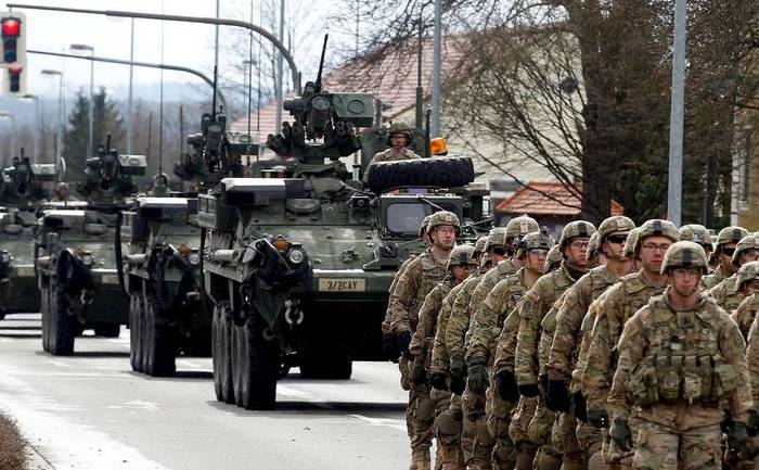 Soldaţi americani participă la un exerciţiu militar în oraşul Vilseck din Bavaria, Germania, aprilie 2015.