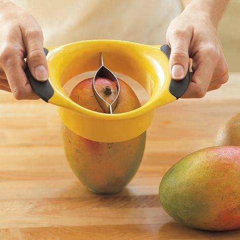 Aparat pentru cojit fructele de mango sau alte fructe