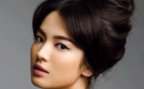 Femeie de origine japoneză (makeupandbeauty.com)