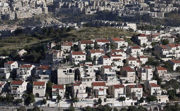 Colonia israeliana Ramat Shlomo (în prim plan) din Ierusalimul de Est, 8 mai 2015. (Captură Foto)