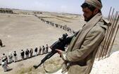 Luptători tribali loiali mişcării Houthi Ansarullah în Yemen. (Captură Foto)