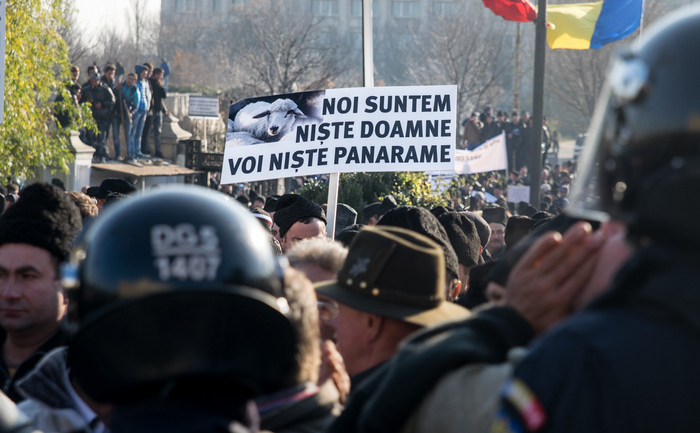 Protestul Ciobanilor in fata Parlamentului (Eugen Horoiu/Epoch Times)