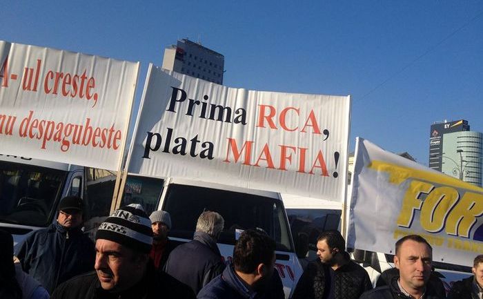 Protest al transportatorilor in fata Guvernului (Loredana Diacu/ Epoch Times Romania)