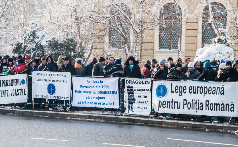 Protest al poliţiştilor la Guvern, 21 ianuarie 2015. (Eugen Horoiu/Epoch Times)