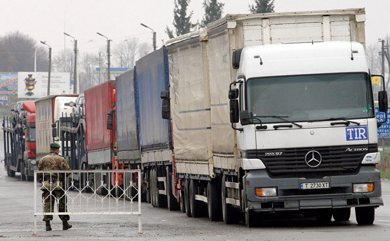 Rusia blochează circulaţia camioanelor din Ucraina. (Captură Foto)