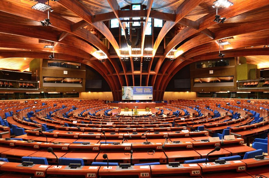 Camera de plen a Consiliului Europei (wikipedia.org)
