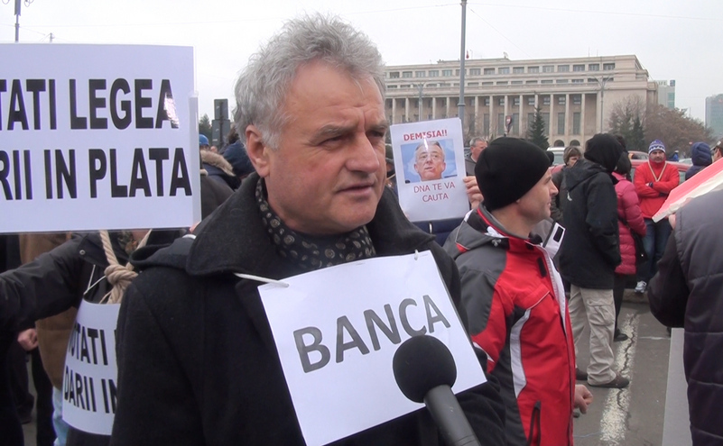 Marş de protest pentru susţinerea Legii dării în plată (Epoch Times România)
