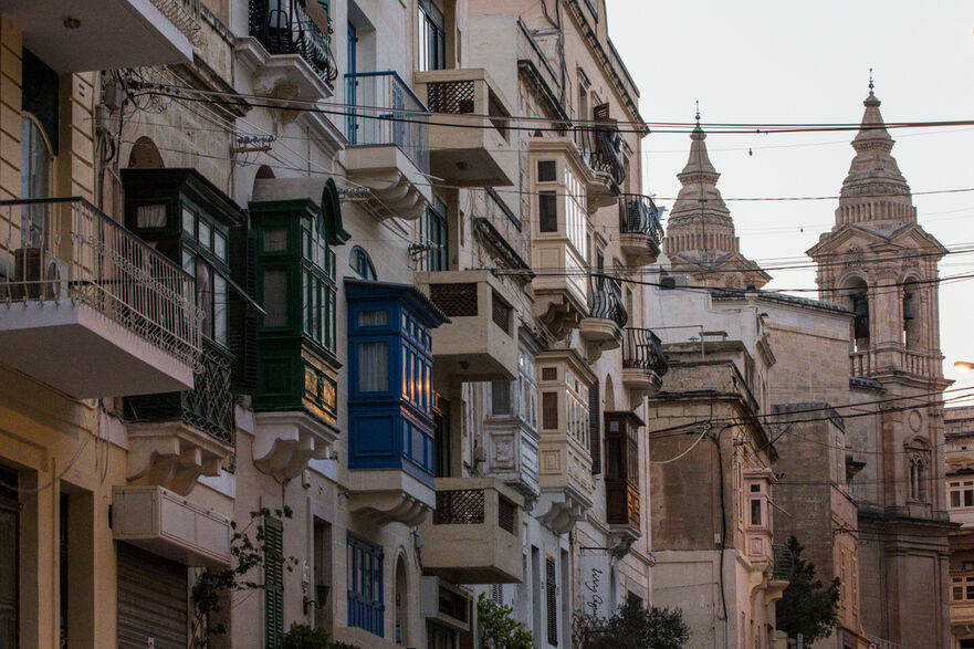 Clădiri în Sliema (Mohammed Reza Amirinia)