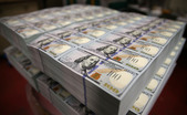 Bancnote americane de 100 de dolari. (Mark Wilson/Getty Images)