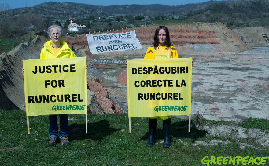 Protest Greenpeace pe marginea carierei Jilţ Nord, Gorj