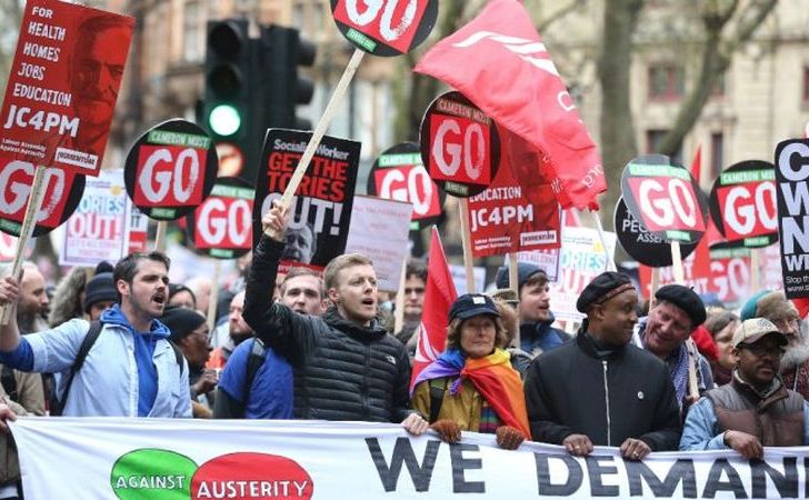 Protest în Londra împotriva austerităţii şi pentru demisia premierului britanic David Cameron, 16 aprilie 2016. (Captură Foto)