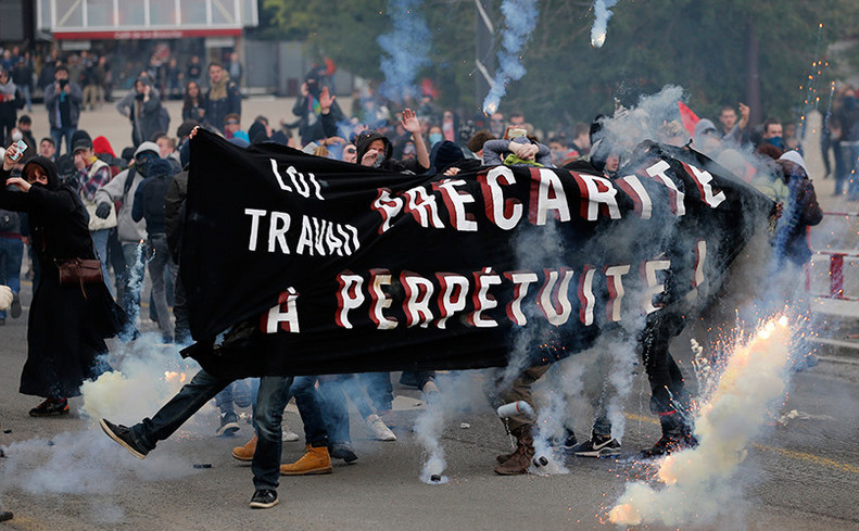 Protest împotriva reformelor muncii în oraşul francez Nantes, 20 aprilie 2016.