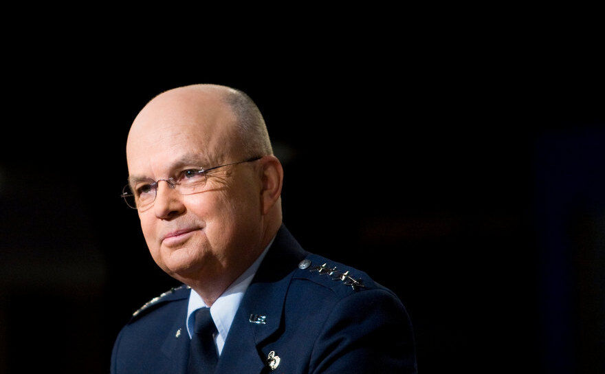 Gen. Michael Hayden, directorul CIA în Washington 30 martie 2008. (Brendan Smialowski/Getty Images)