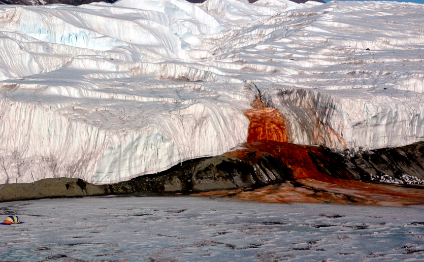 Cascada de sânge, Antarctica (Wikipedia.org)