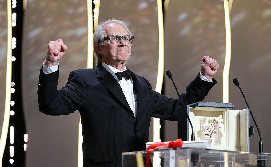 Regizorul britanic Ken Loach, primind premirul Palme d'Or pentru 'I, Daniel Blake' (ALERY HACHE/AFP/Getty Images)
