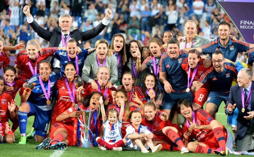 Echipa de fotbal feminin Olympique Lyon a cucerit trofeul Ligii Campionilor