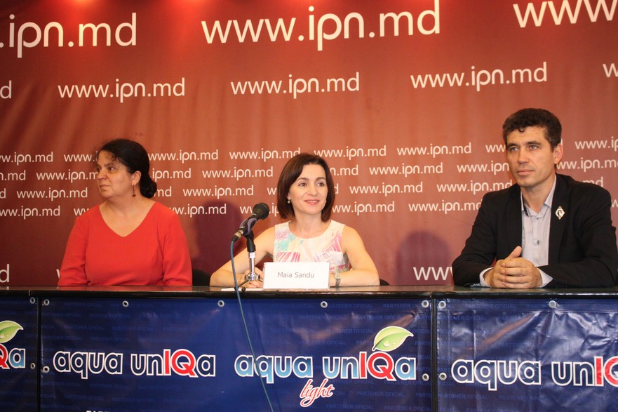 Maia Sandu şi doi membri PAS, conferinţă de presă 16 iunie 2016