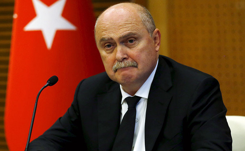 Subsecretarul Ministerului turc de Externe, Feridun Sinirlioglu.