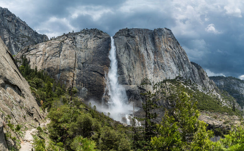 Cascada din Parcul Yosemite din SUA. (Wikipedia.com)