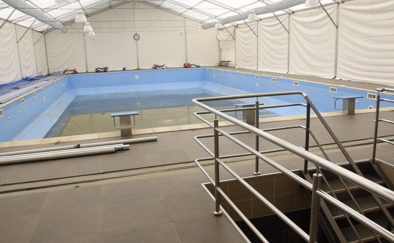 Piscina de la  Tennis Class (Epoch Times)