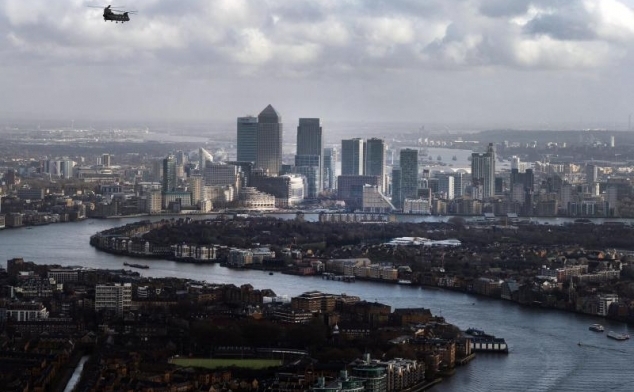 După decizia de părăsire a UE, va trebui Londra să-şi piardă statutul de lider al finanţelor?
 