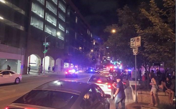 Scena unui atac armat din Austin, Texas, 31 iulie 2016.