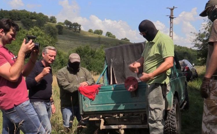 Întâlnire a jurnaliştilor de la Sky News cu traficanţi români de arme (Sky News)