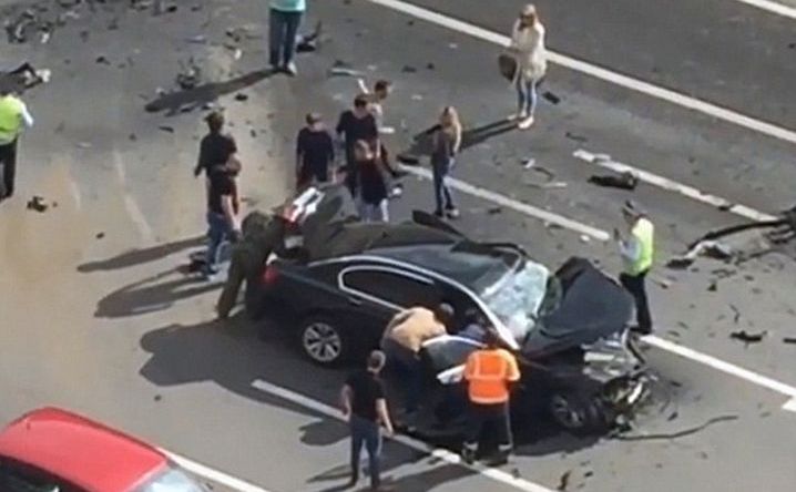 Imagini  CCTV cu locul accidentului de pe bulevardul Kutuzovski din Moscova, în  care a fost implicat BMW-ul oficial al liderului rus, 6 septembrie 2016.