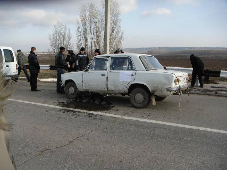 Automobilul lui Vadim Pisari în zona postului de pacificatori. (Promo-LEX)