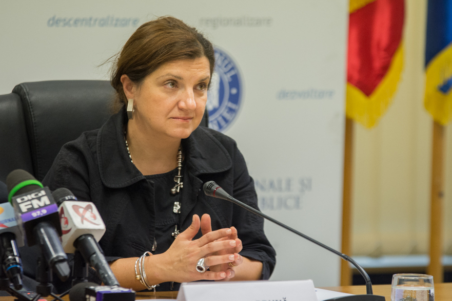 Raluca Pruna(Ministrul Justitiei)
