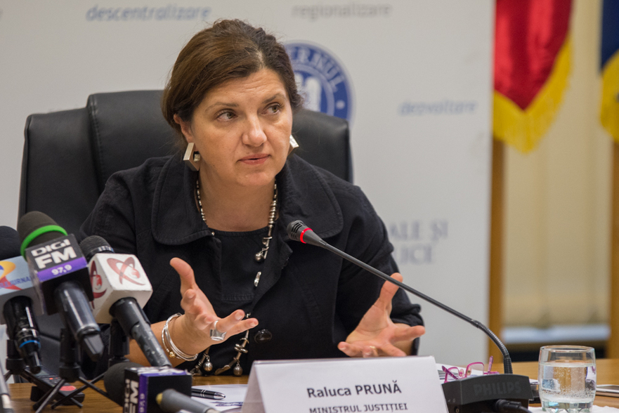 Raluca Pruna(Ministrul Justitiei)