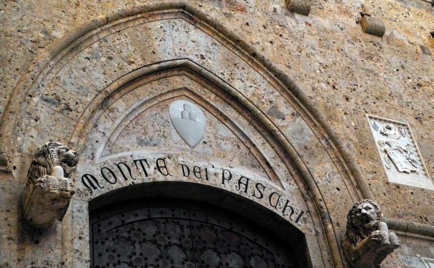 Sediul băncii italiene Monte dei Paschi di Siena.